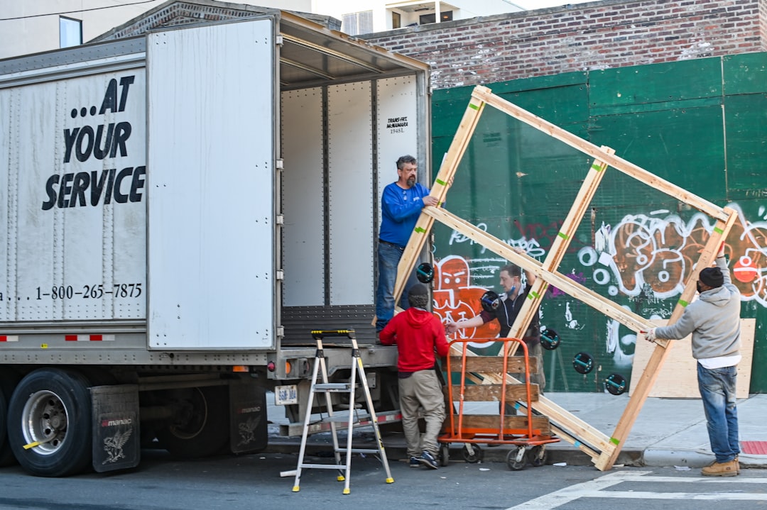 Moving truck for a Pune home relocation